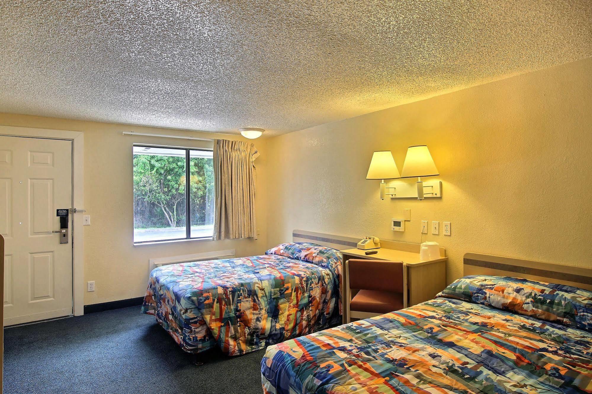 Motel 6 棕榈湾 外观 照片